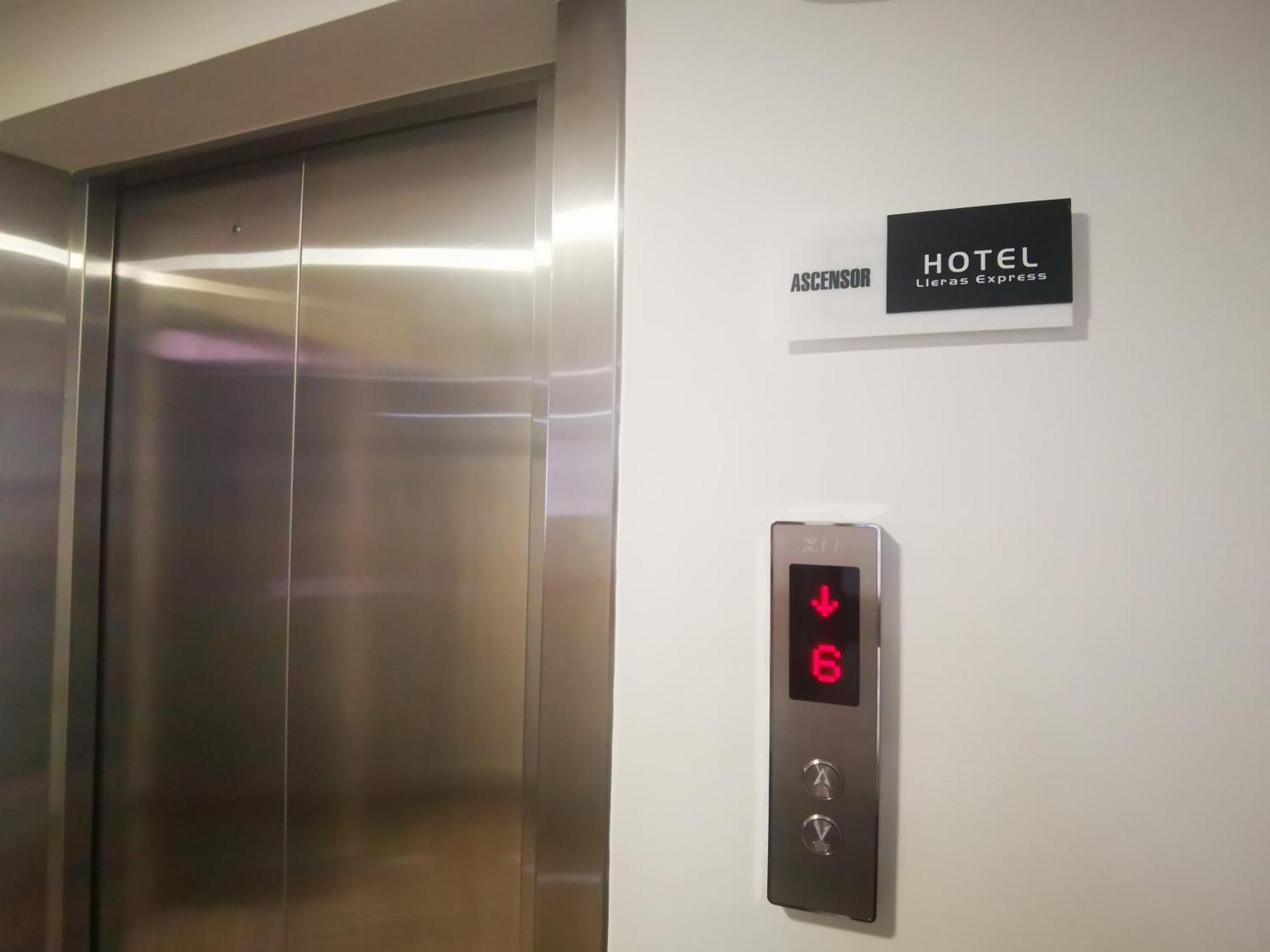Hotel Lleras Express Medellín Exterior foto